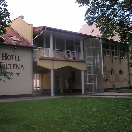 Hotel Thelena Tolna エクステリア 写真